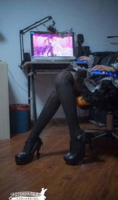 欧美成人精品视频一区二区-高清无删减中文字幕