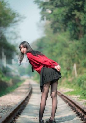 国产美女蜜臀综合专区-最新日韩剧高清完整版